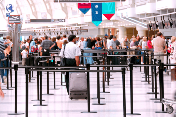 Einreise Schlange Flughafen