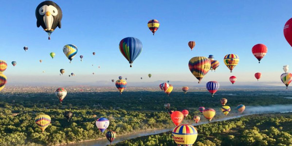 Erleben Sie das Heißluftballonfestival in New Mexico